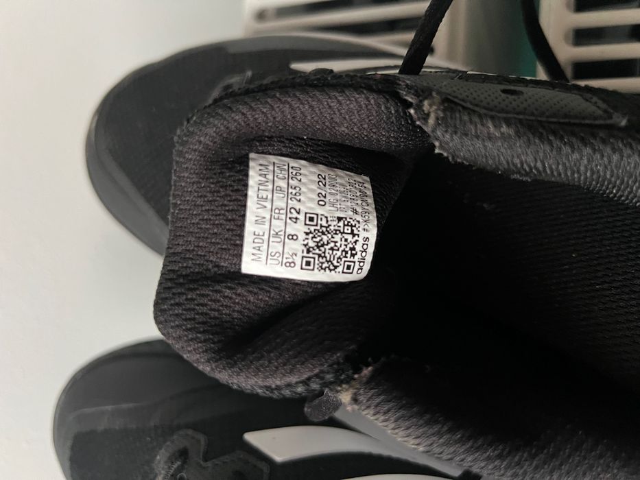 Adidas 42 Чисто нови