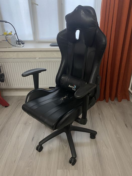 Игровое кресло Aero Cool