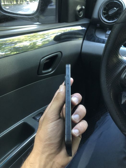 iphone 15 pro   .