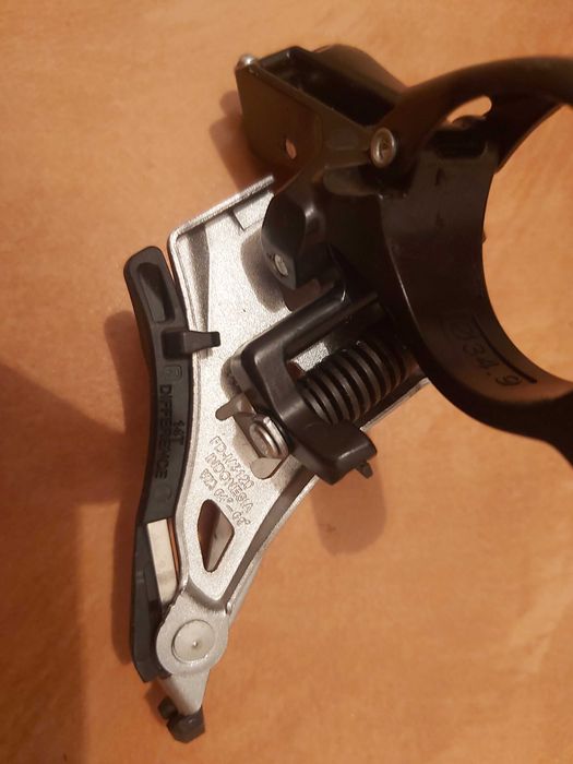 Schimbator foi Shimano Alivio Model FD-M3120 (tehnologie Side Swing)
