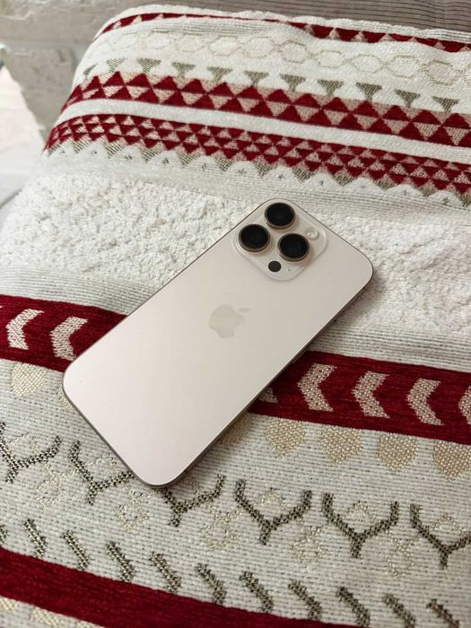 iPhone 16 Pro Gold 94% акум