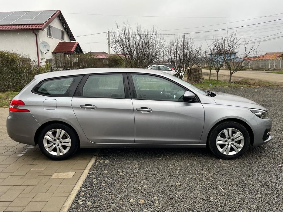 Peugeot 308, cutie automata, an 2020, diesel