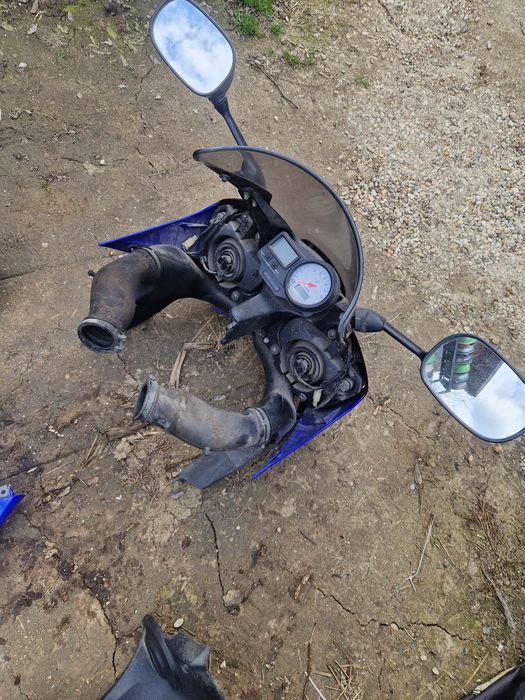 Vand Set Carene Yamaha YZF R6  2001