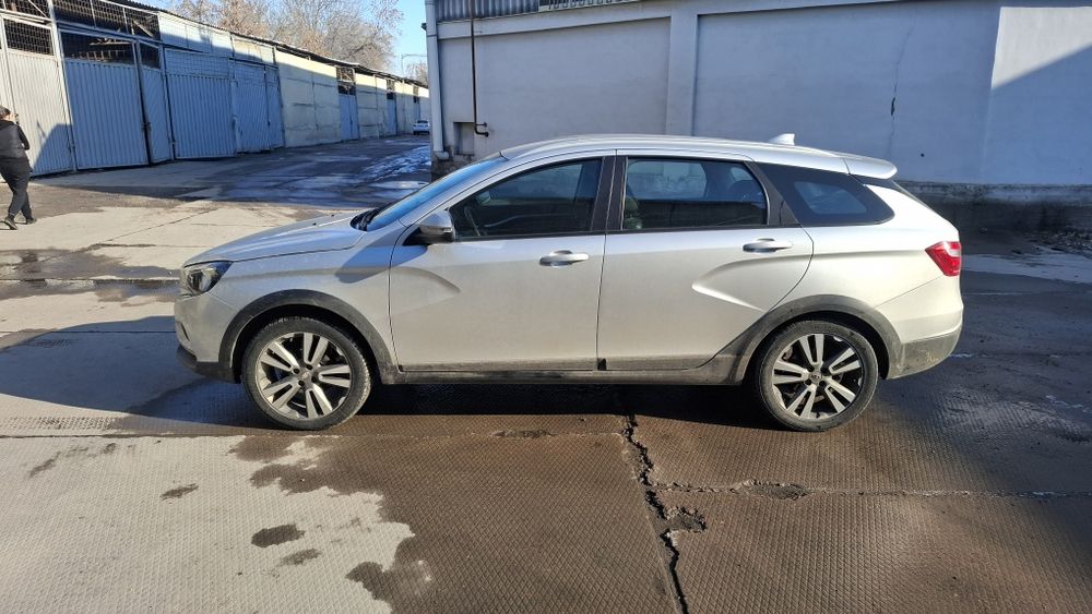 Продаётся Дала Веста 1.8 2021 год