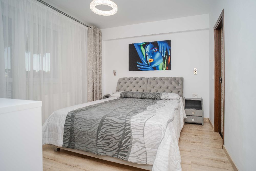 Apartament  3 camere decomandat