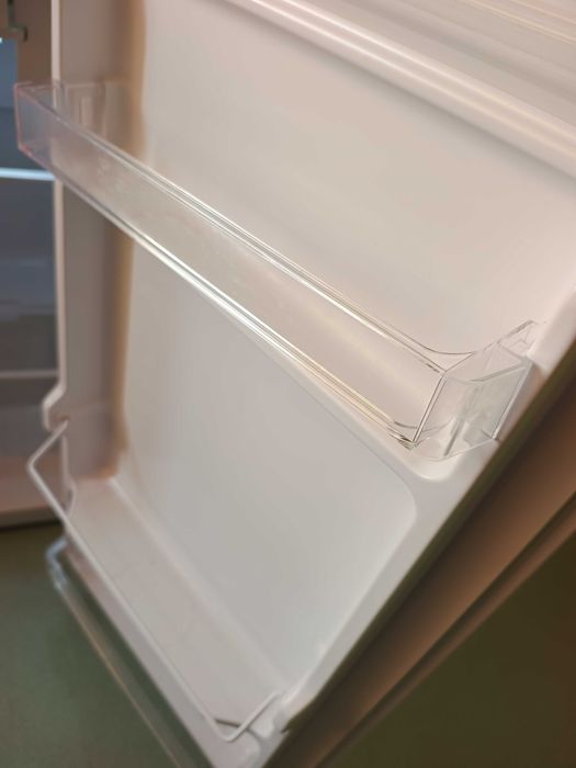 Vând frigider albatros FA11N