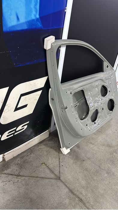 Хуйндай Елантра передный есик