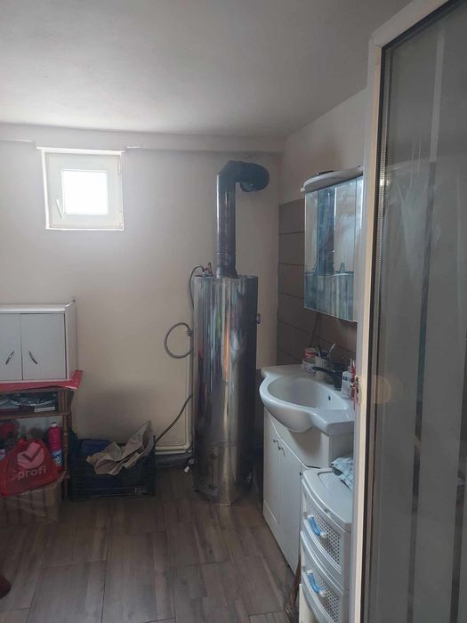 Vând casă în zimandcuz