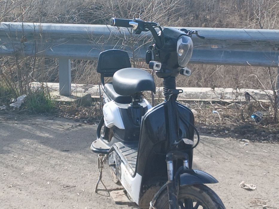 Скутер без акума