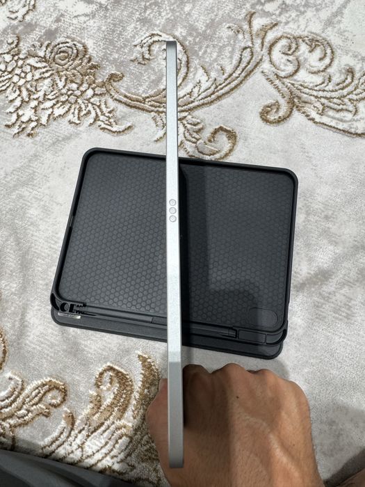 iPad A16 silver 128gb Wifi 100% 78 sikl