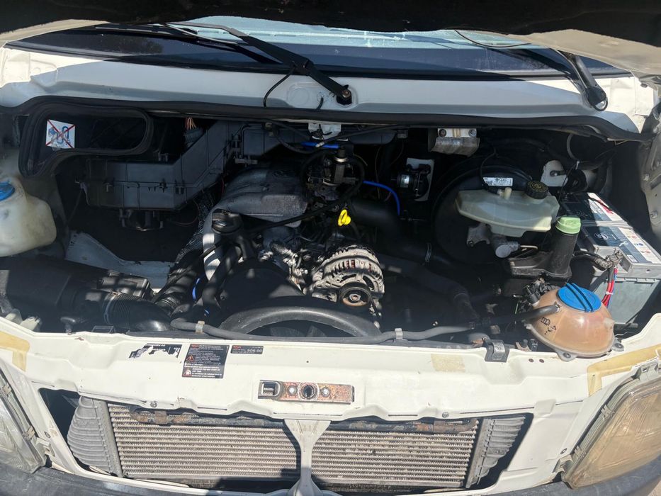 Volkswagen LT 35 2.5 TDI – 2006 – Lung și Înalt – 3.5T