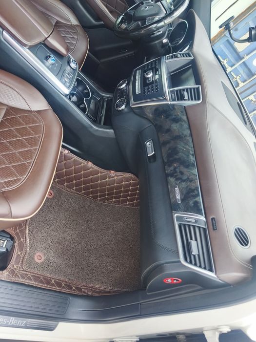 Curatare interior auto  completa  în  Brașov