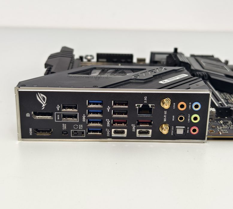 Placa Rog Strix Z790-F Gaming Wi-Fi