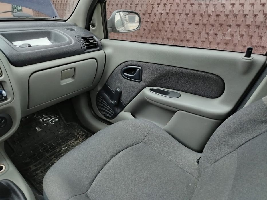 Renault Clio 1.4