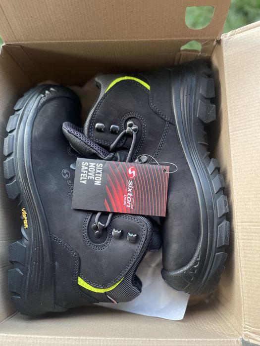 Ghete protectie , sixton , Vibram , S3 , nr . 42 .
