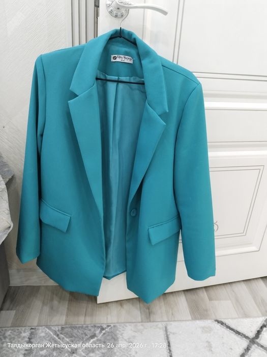 Брючный костюм женский