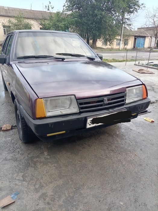 Vaz 2109 sotiladi