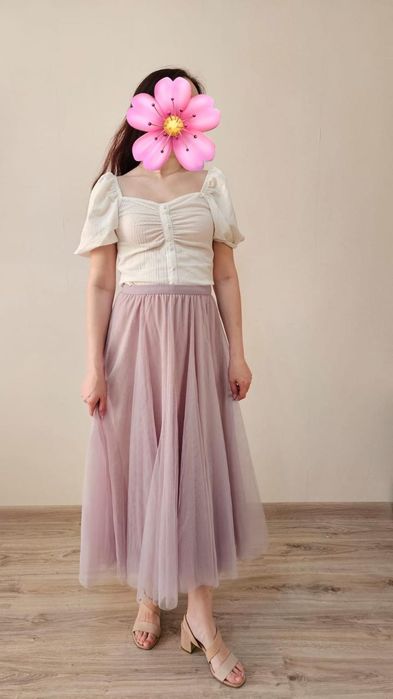 Платья новые и б/у размер 42-44 продам платье