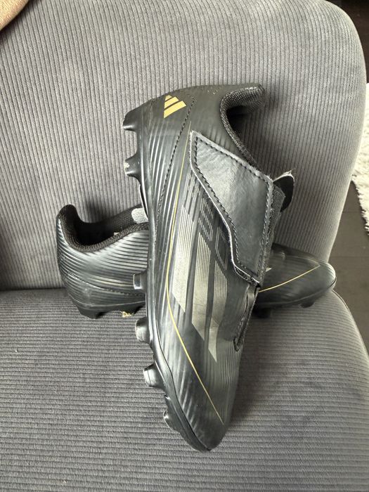 Adidasi fotbal Adidas Performance