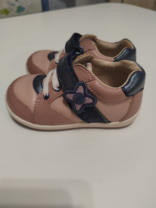 Бебешки обувки за момиче