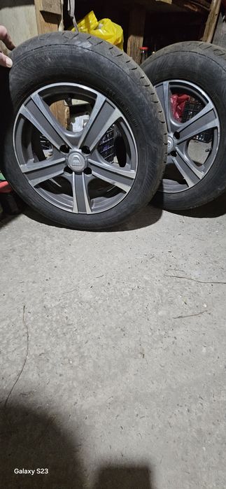 Jante cu cauciucuri de vara