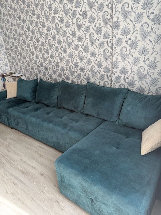 Срочно продам диван