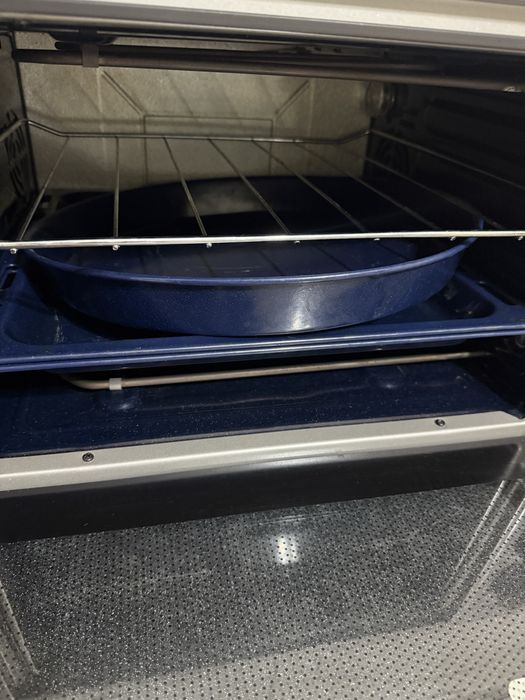 Продам электропечь