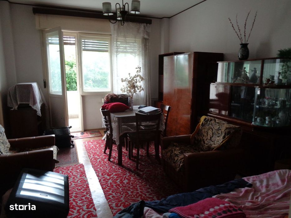 Apartament 2 camere, 109 mp CENTRU etaj 2 bloc caramida garaj, boxa