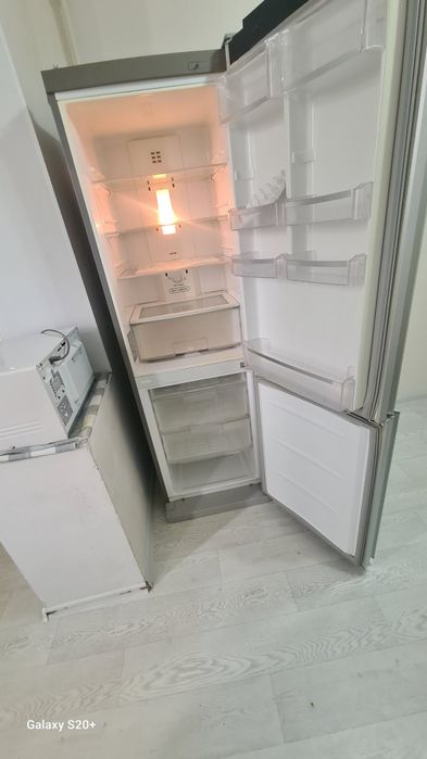 Срочно холодильник сатам