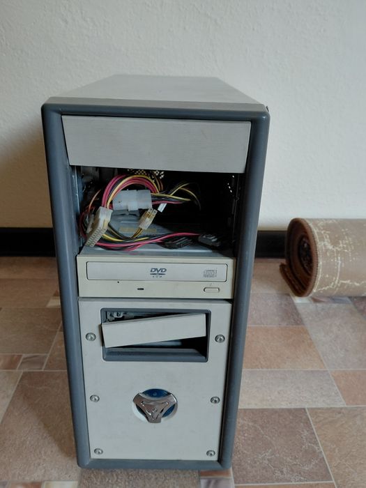 Компьютер и комплектующие