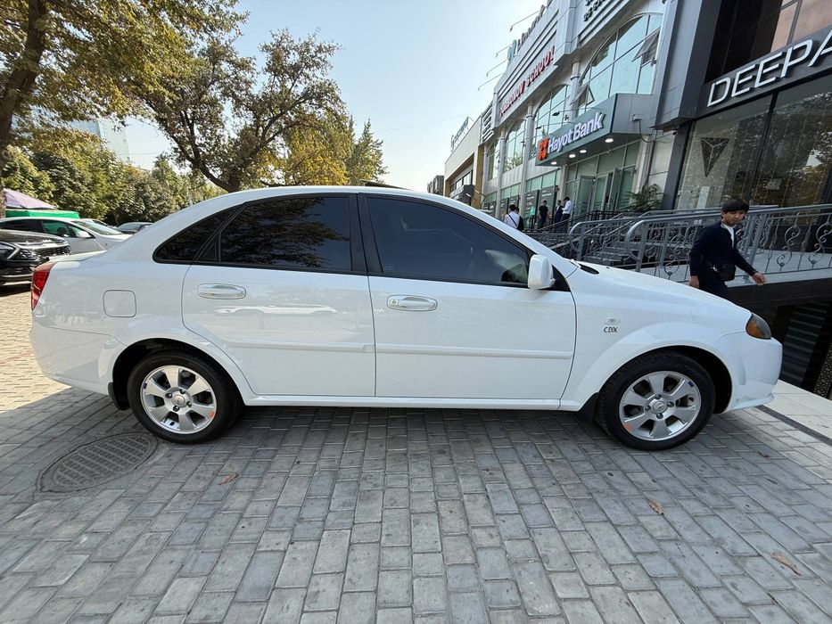 Gentra 2022 Avtomat Xolati Zor Gazlari bor Full Kreditga !