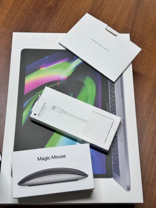 MacBook Pro 13″ на Apple M1 
Продаю MacBook Pro