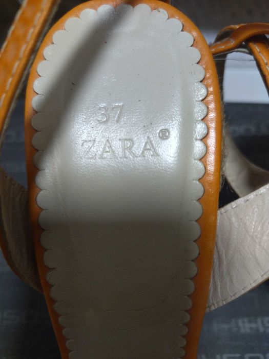 Плетени сандали на платформа ZARA