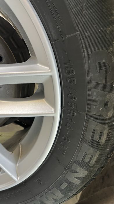 Продам диски с шинами 185/65/14