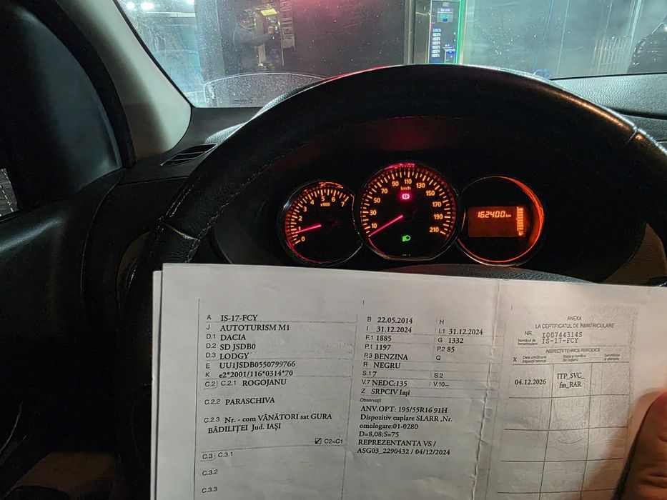 Dacia Lodgy 7 locuri - motor defect