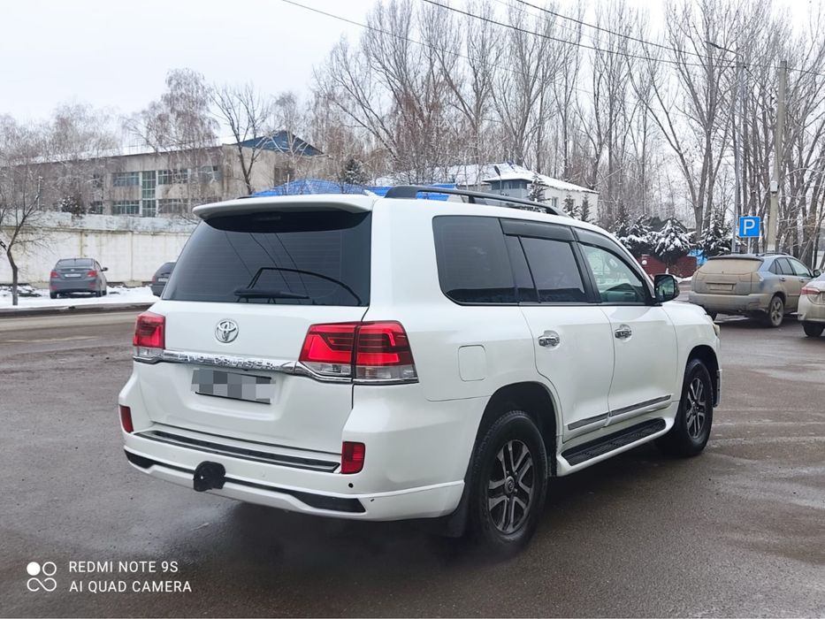 Прокат машины Land Cruiser 200