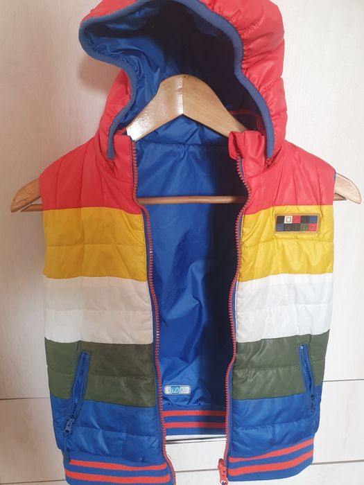 Безрукавка цветная