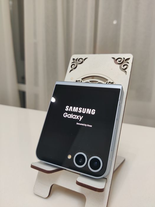 Samsung Z flip 6 12/256  обмен