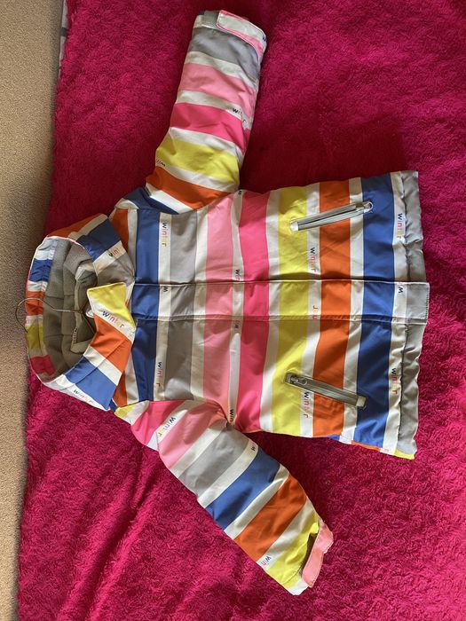 Продам детскую куртку