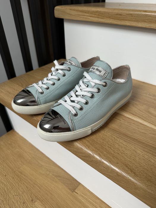 Adidasi / Tenesi Miu Miu originali