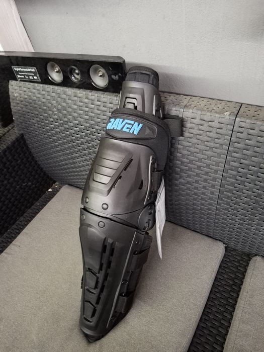 Genuchiere protectii armura moto atv enduro RAVEN