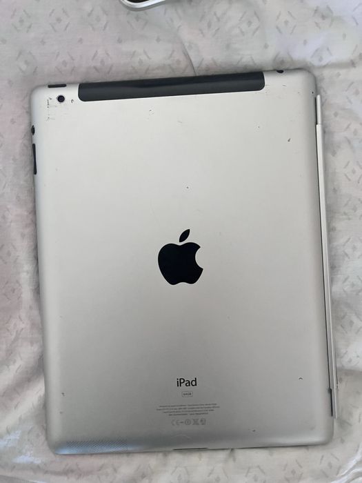 Продается два ipad, ipad 1, ipad2 оба работают