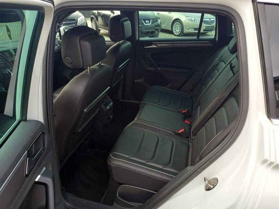 URGENT! Vw Tiguan 2.0 TDI DPF DSG R - line 2018 ,4motion Highline 240