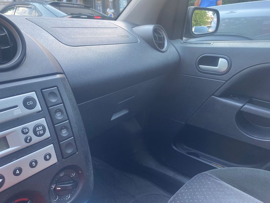 FORD Fiesta 2005 — imagine 4