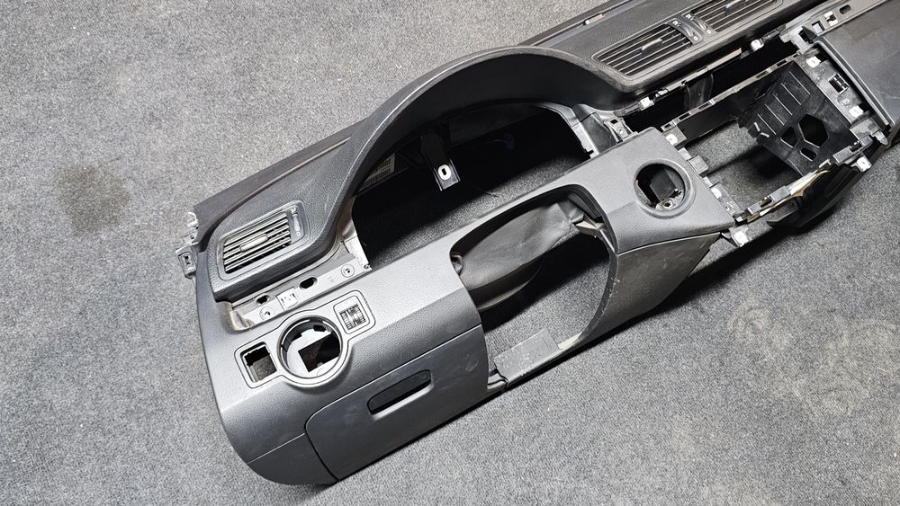 plansa bord volkswagen passat b6