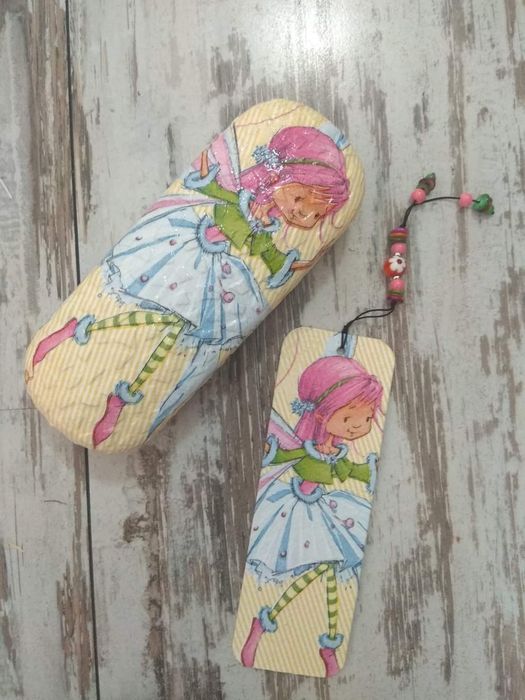 Детски комплект калъф за очила и книгоразделител