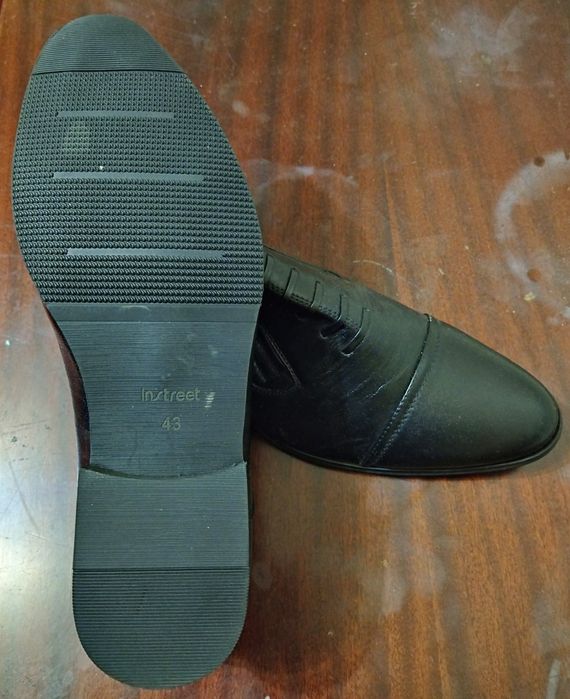 Мужские туфли фирмы lnsteet