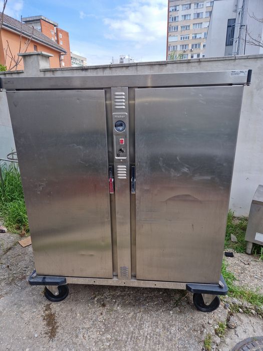 Vitrina calda si rece, cu banc și bain marie