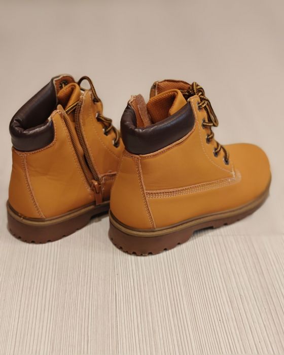 Vânzare bocanci/ghete iarna pt  copii 30/35