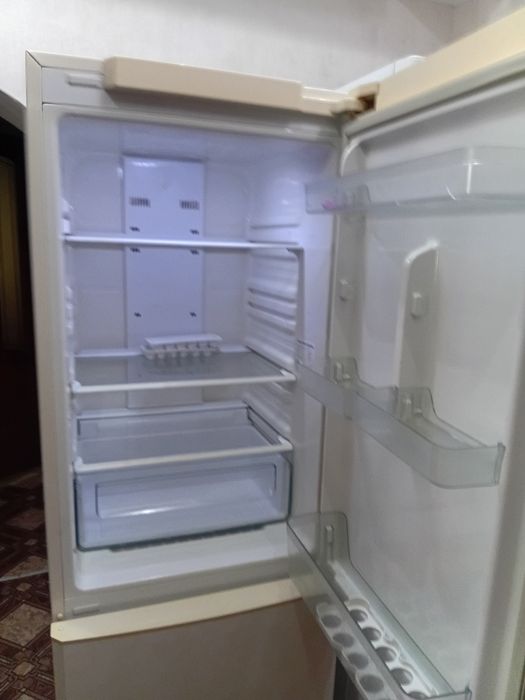 Продам холодильник.